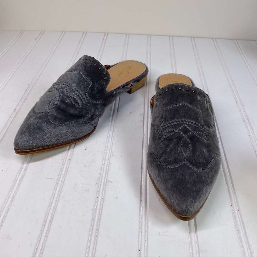 Mi.Im leather gray faux hair mules